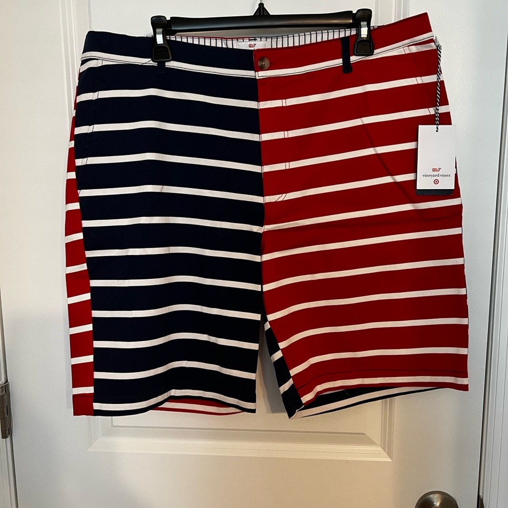 Men’s Vineyard Vines shorts